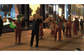 "霸气健身""群魔乱舞"这届硬核老人不好惹