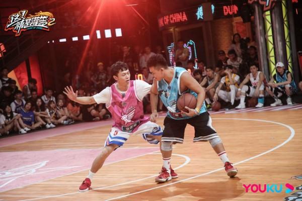 头盔哥张展瑜1v1battle