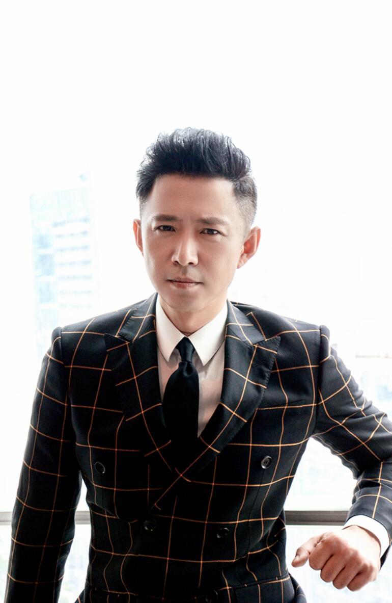 高鑫受邀出席第三届网影盛典获年度剧集实力男演员