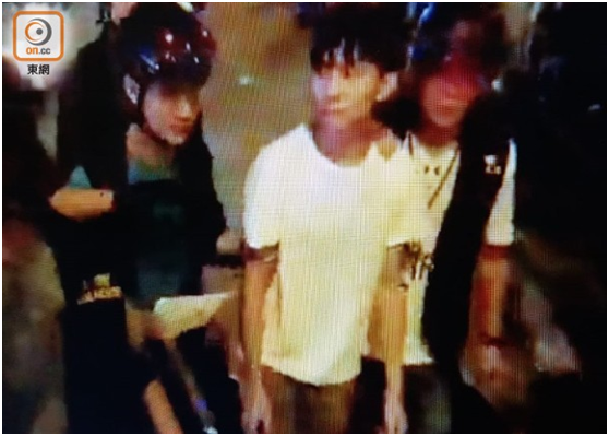 香港浸会大学学生会会长方仲贤被警方拘捕。图源：“东网”