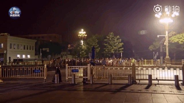 凌晨开始，天安门广场这一幕让人热血沸腾