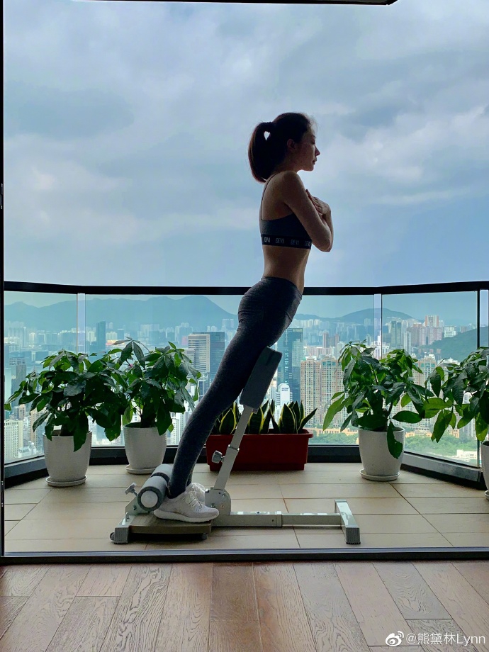 熊黛林做运动