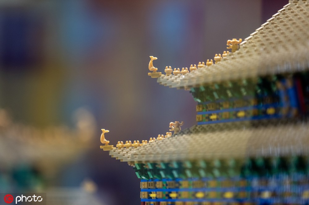 50万块乐高积木搭建的“故宫三大殿”模型惟妙惟肖。（图源：东方IC）