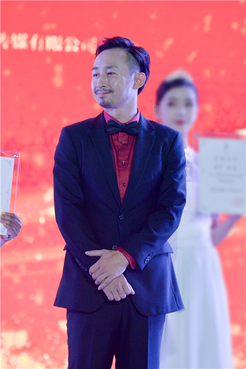 孙迪出席都匀电影电视节 获最具潜力男演员奖