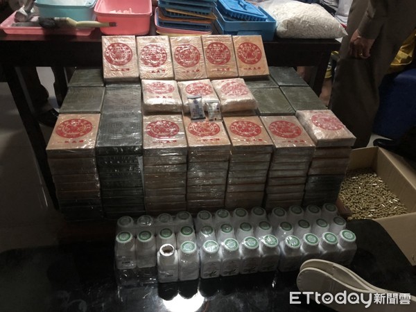 资料图：海洛因砖(图片来源：台湾“东森新闻网”)