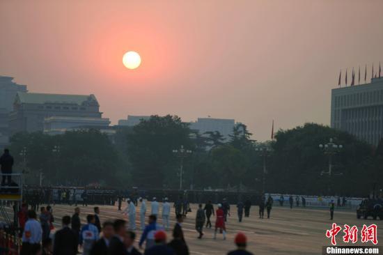 北京今日最高气温29 明晚起冷空气将带来降雨降温