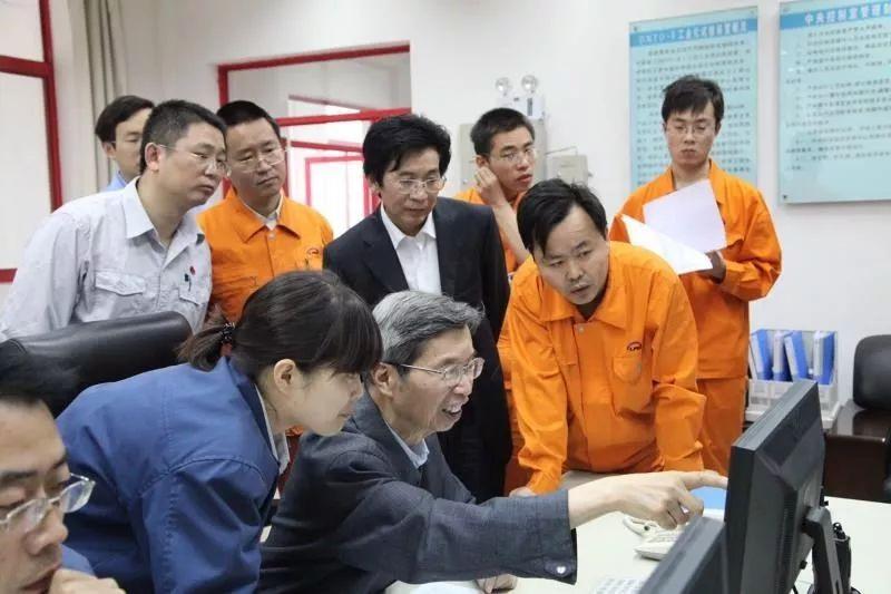工龄70年,92岁还坚持打卡上班 为这位老人点赞!