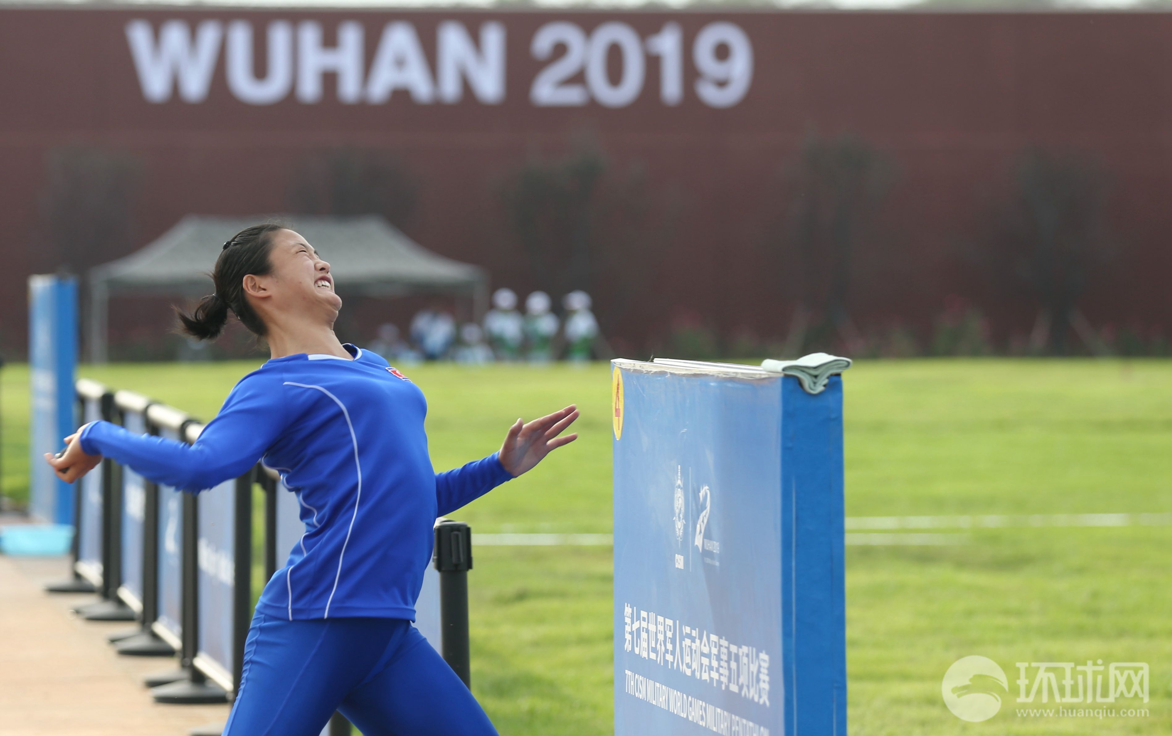 管超楠获得军运会军事五项个人全能女子投弹第一名