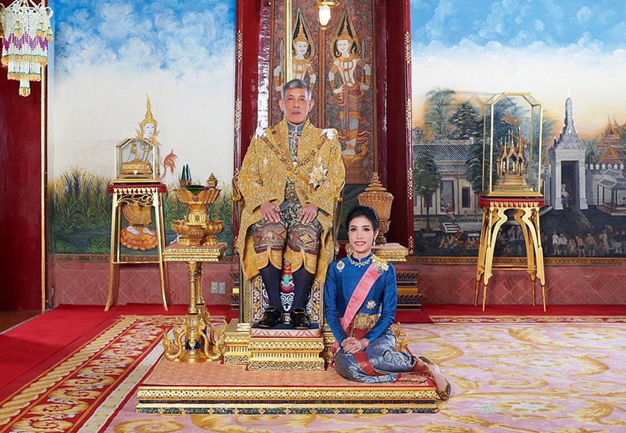 資料圖：泰國國王瑪哈·哇集拉隆功與貴妃詩妮娜