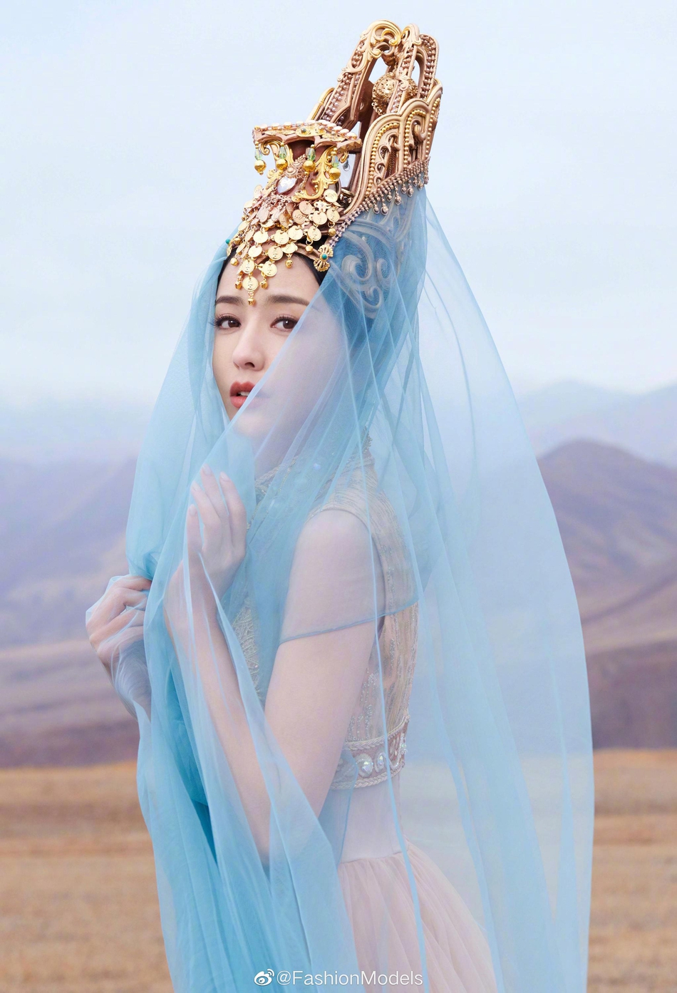 仙女本仙佟丽娅舞剧海报曝光异域风情刷新颜值巅峰