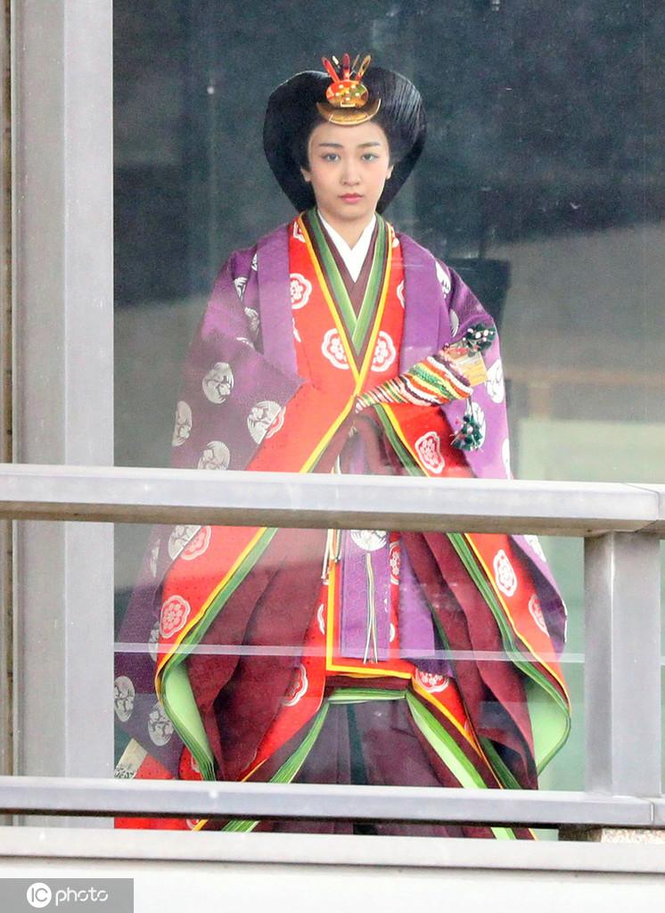 佳子公主身穿传统服饰前往即位仪式会场（东方IC）