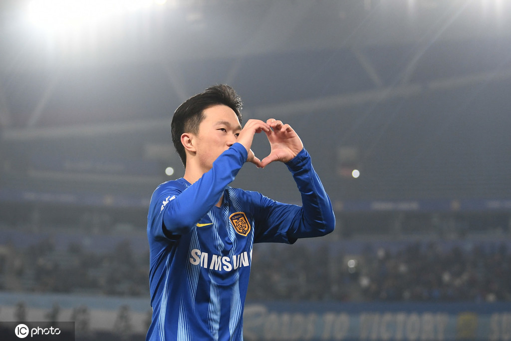 中超第27轮:苏宁1-1鲁能