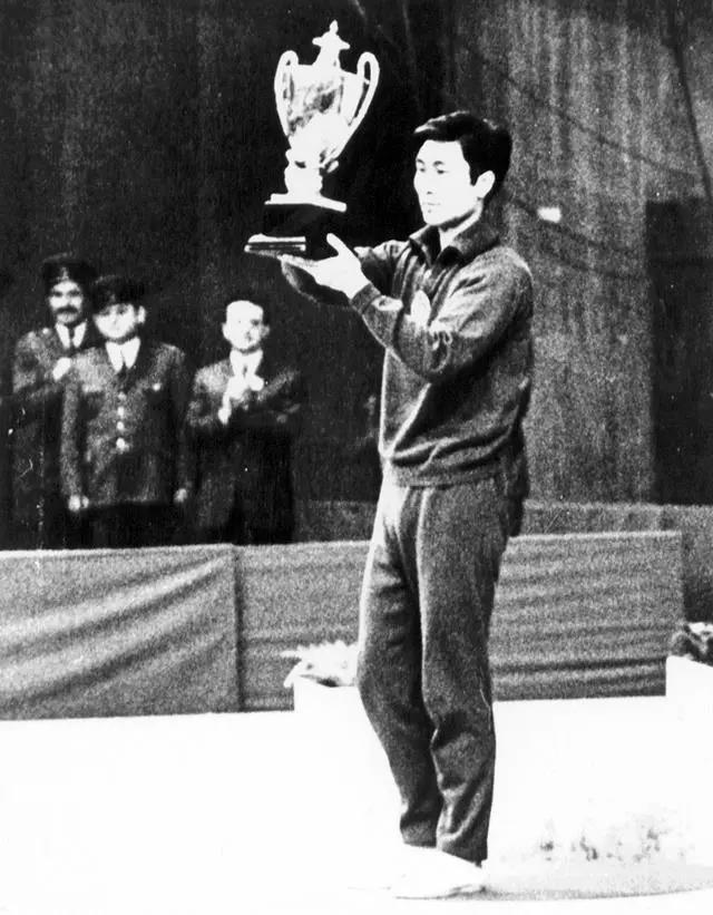 乒乓球前世界冠军郗恩庭因病去世,享年73岁