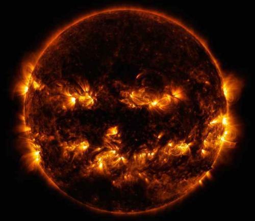 NASA为庆祝万圣节，发布的太阳照片(图片来源：NASA官网)。