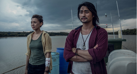 《狂暴巨鳄》定档11月15日 人鳄大战上演丛林绝地求生