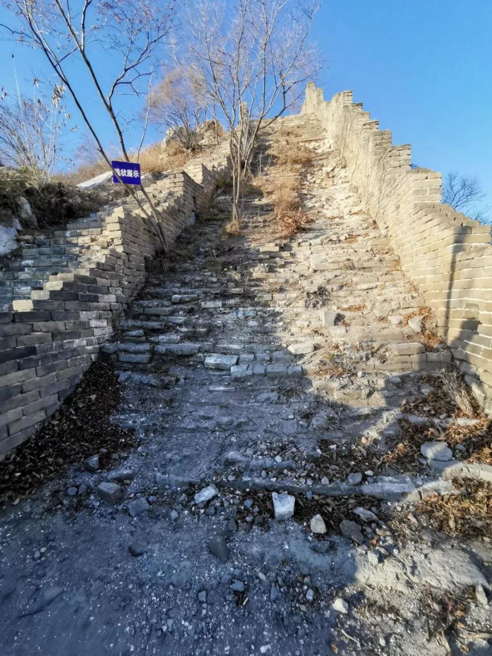 箭扣长城修缮后老城砖又遭破坏!谁来管管任性驴友