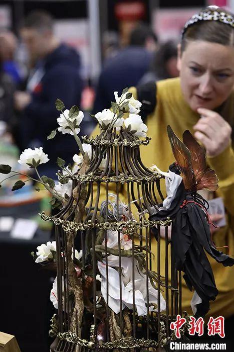 翻糖蛋糕《梁祝化蝶》。受访者供图