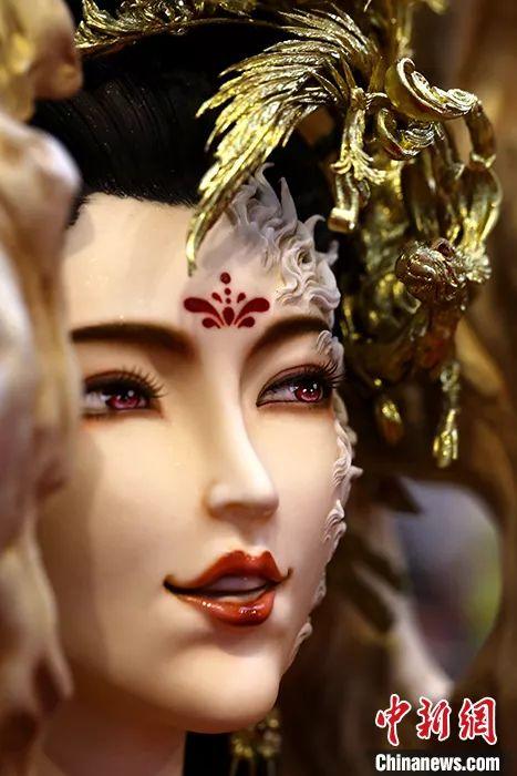 翻糖蛋糕《嫦娥》细节。受访者供图