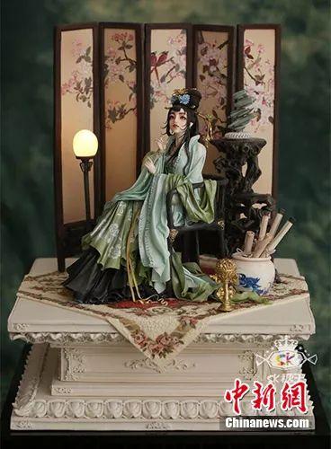 2017年，周毅制作的翻糖蛋糕作品曾在国际翻糖蛋糕比赛中获奖。当时引起媒体关注。受访者供图