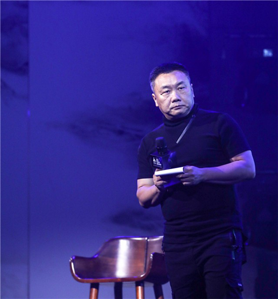 演讲嘉宾 张灿张灿与毛继军以冯继忠的何陋轩为例进行讲解,阐述自己的