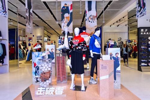 (FILA HIT 3000击破者系列)