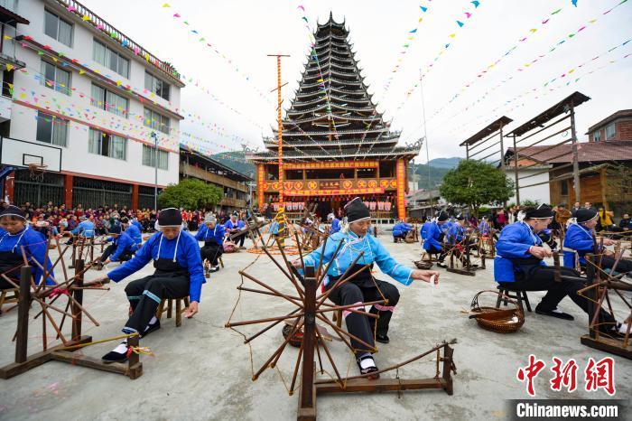 广西龙胜特色民俗欢度侗年