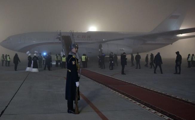 艺高人胆大！大雾高湿条件下，普京专机“盲降”机场