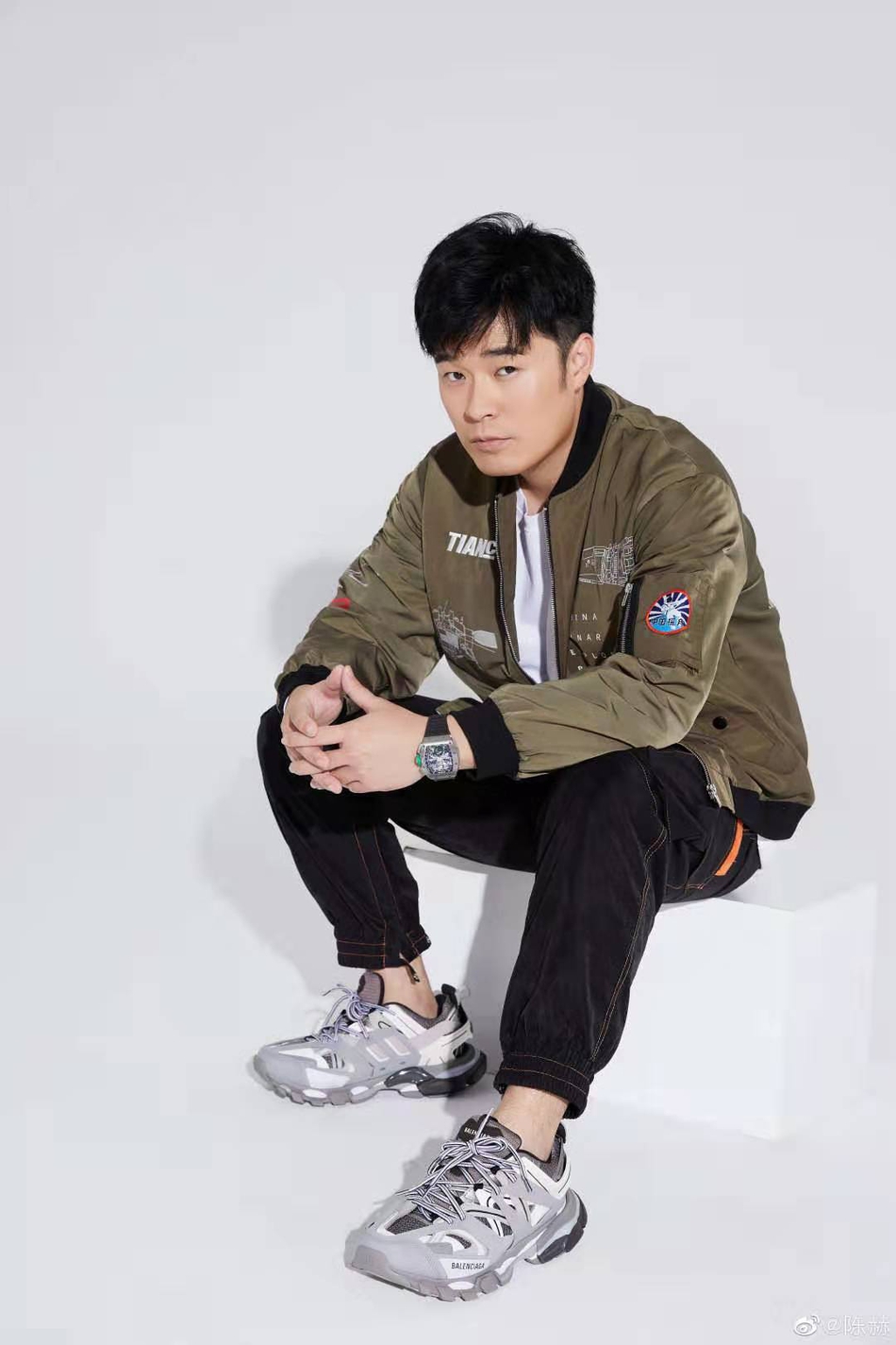 在此之前,陈赫也经常在社交媒体上晒出与女儿的亲子照片,可谓