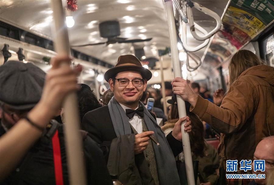 纽约地铁开行 怀旧专列