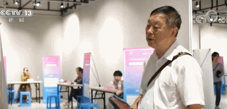 七旬老人奔走上百城市找工作,背后原因让人动容