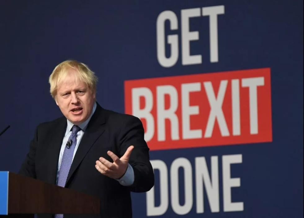 11月24日，在英国特尔福德，英国首相、保守党领袖鲍里斯⋅约翰逊公布竞选宣言。 新华社发