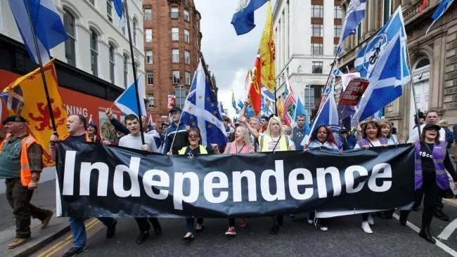 支持苏格兰独立示威活动(资料图) 图源：《先驱报》
