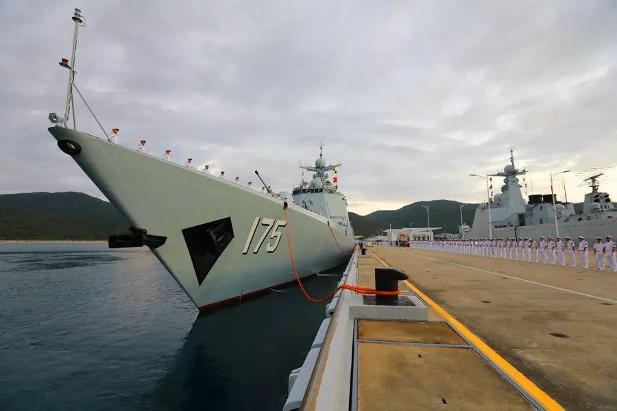 银川舰是我国自主研发的某新型导弹驱逐舰,舷号175,具有较强的区域