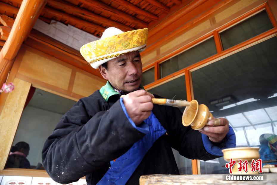 刁四藤椒麻辣烫加盟