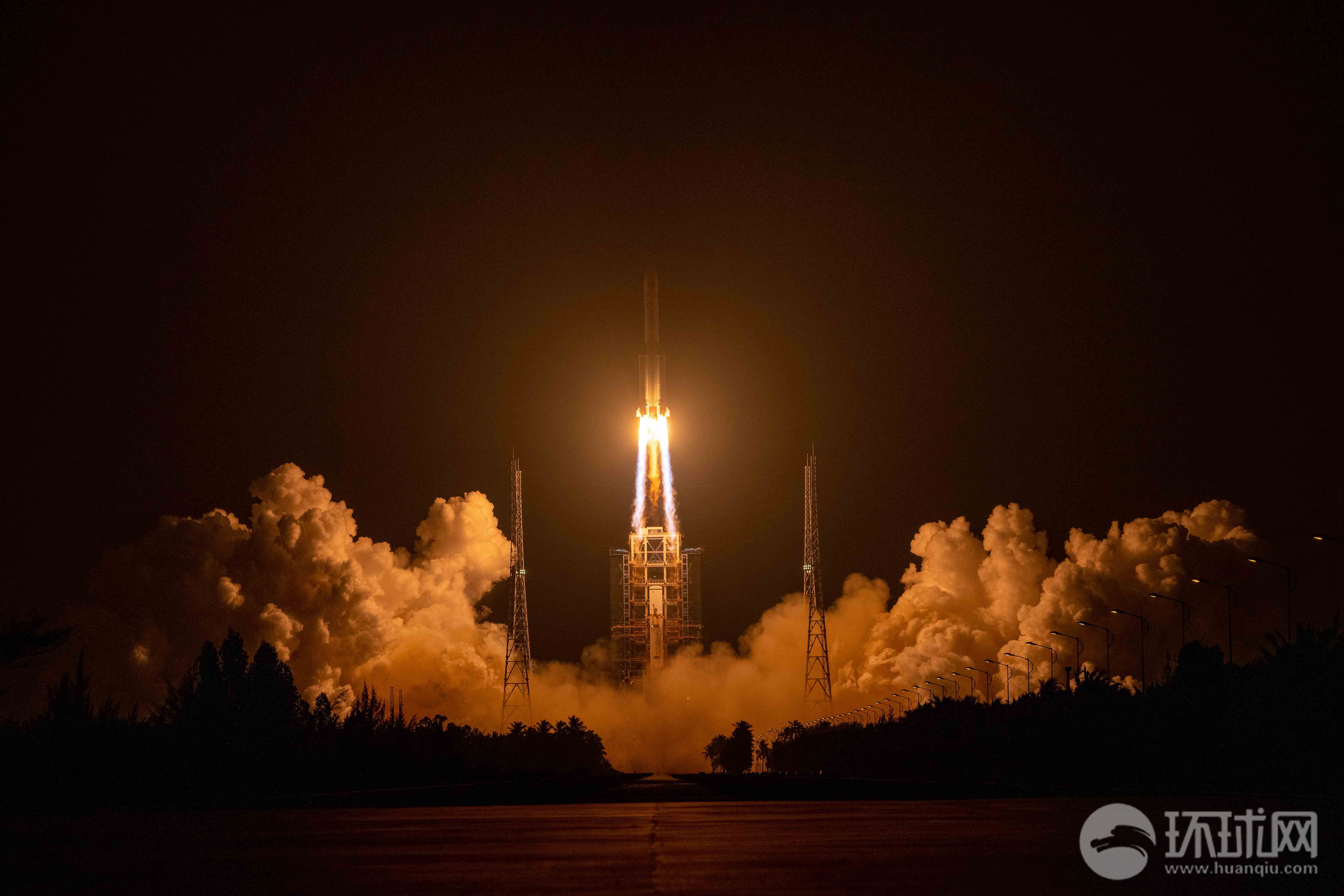 祝贺胖五归来!长征五号遥三运载火箭发射成功