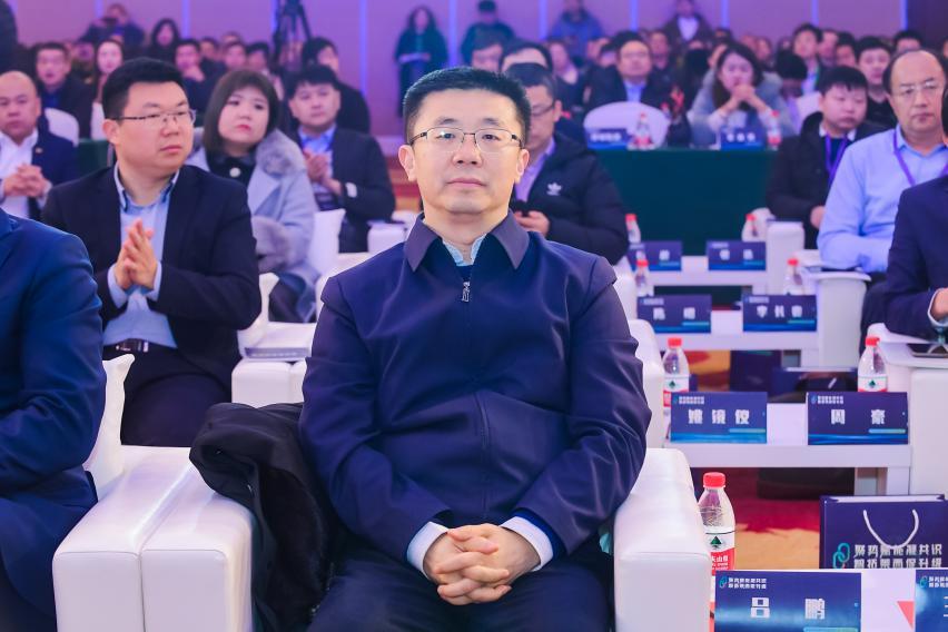 青岛市委常委,统战部部长 王久军本届论坛与会领导:本届中国产投生态