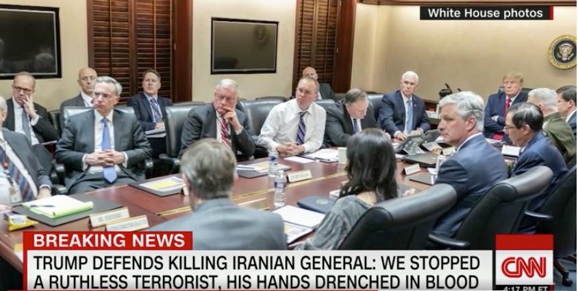 特朗普和政府高级官员在白宫战情室商讨应对伊朗局势。 截屏图