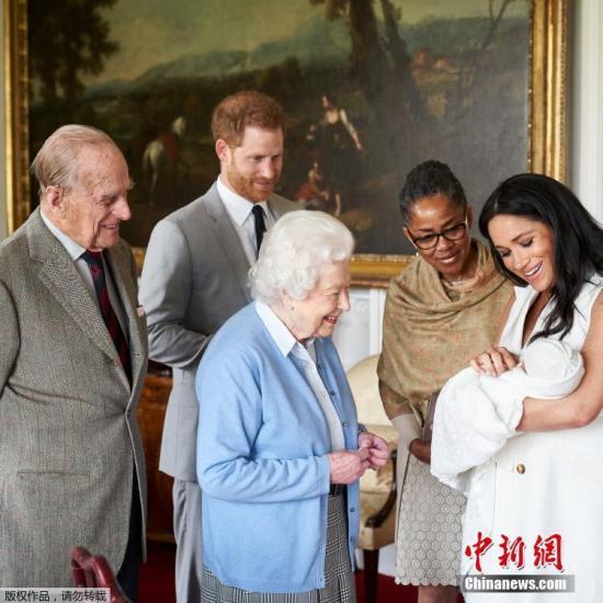 王室大摊牌 哈里要 引退 英女王召集儿孙紧急开会