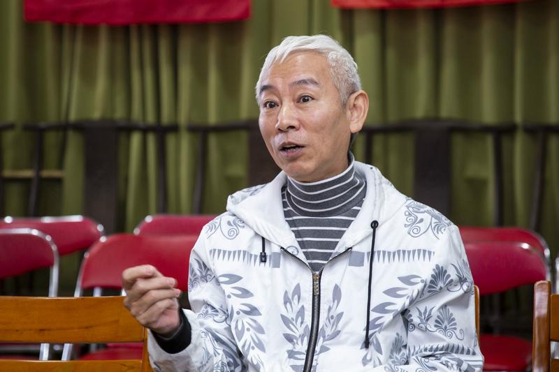 黄俊英演得过瘾开心大排档除夕爆笑开张