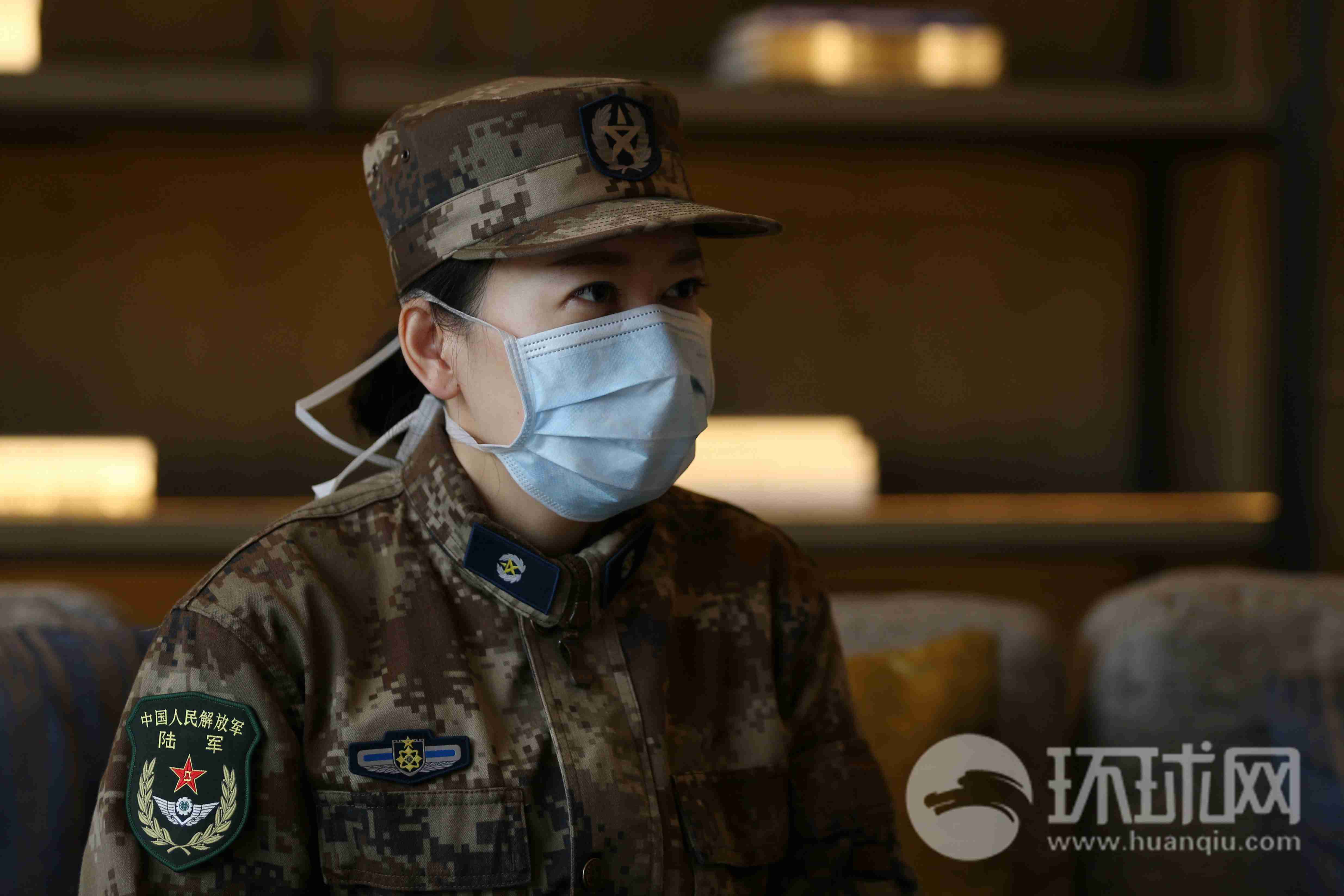 环球时报记者专访湖北医疗队队员刘丽 :"听说我们是解放军的医生,她松