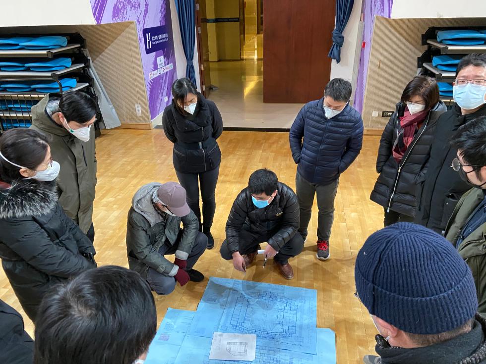 洪山体育馆“方舱医院”现场。