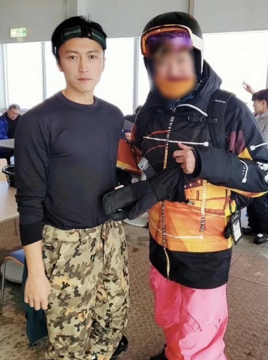 谢霆锋与路人合照