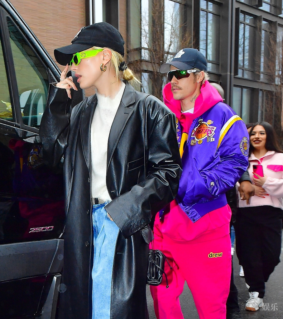 贾斯汀·比伯和妻子海莉