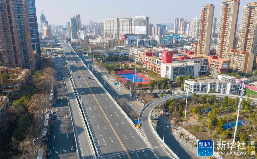 2月9日,武汉市江岸区永清街道新天地社区附近航拍的市容(无人机宅片