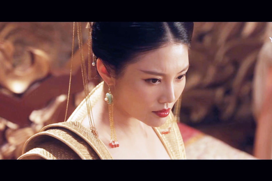 徐冬冬武则天造型曝光大嫂化身女皇霸气十足