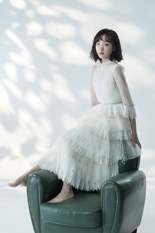 吕小雨首支个人单曲《勇气》发布 元气少女向阳而生