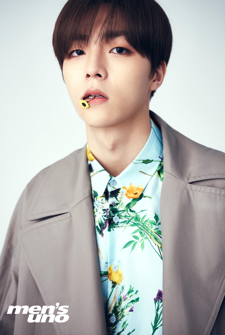 陈立农碎花衬衣运动风 学生气十足!