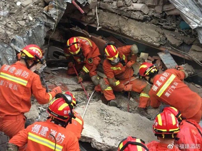 泉州塌楼事故消防又救出两名孩子 可惜已无生命体征