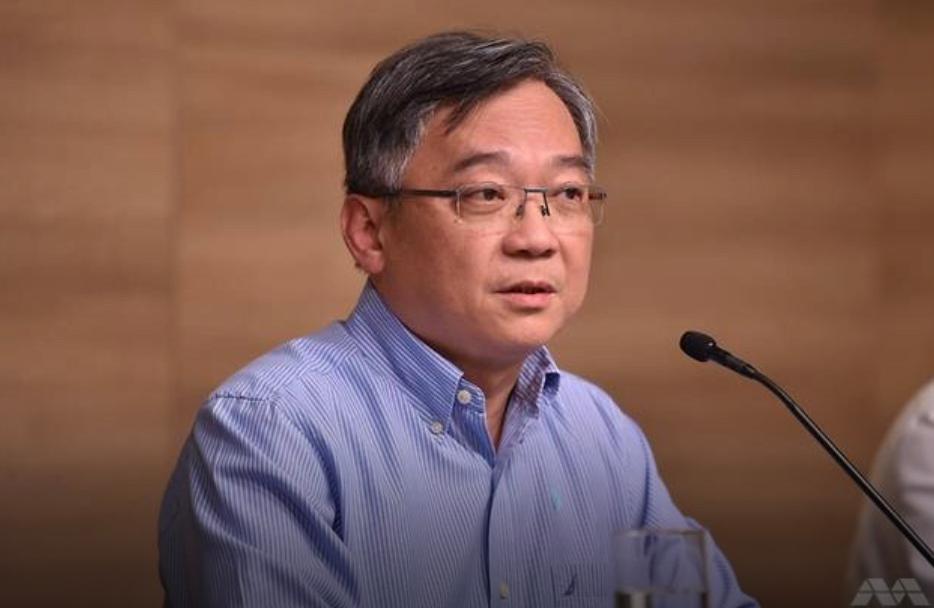 △新加坡卫生部长颜金勇在10日发布会上