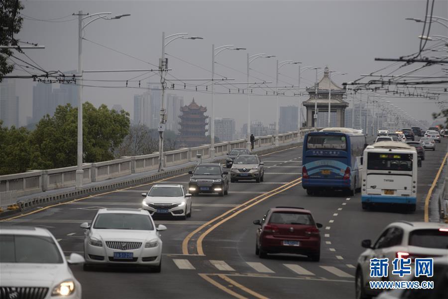 武汉正逐渐恢复生活气息